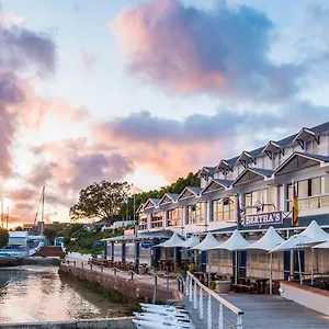 Quayside Hotel Simon's Town